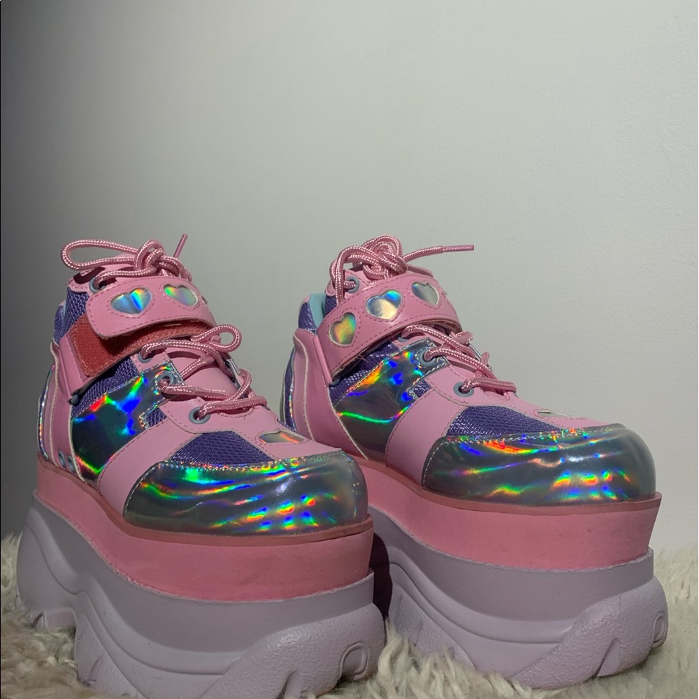 Platform shoes - Picture 1 of 5